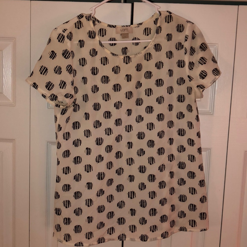 Cute polka dot blouse!